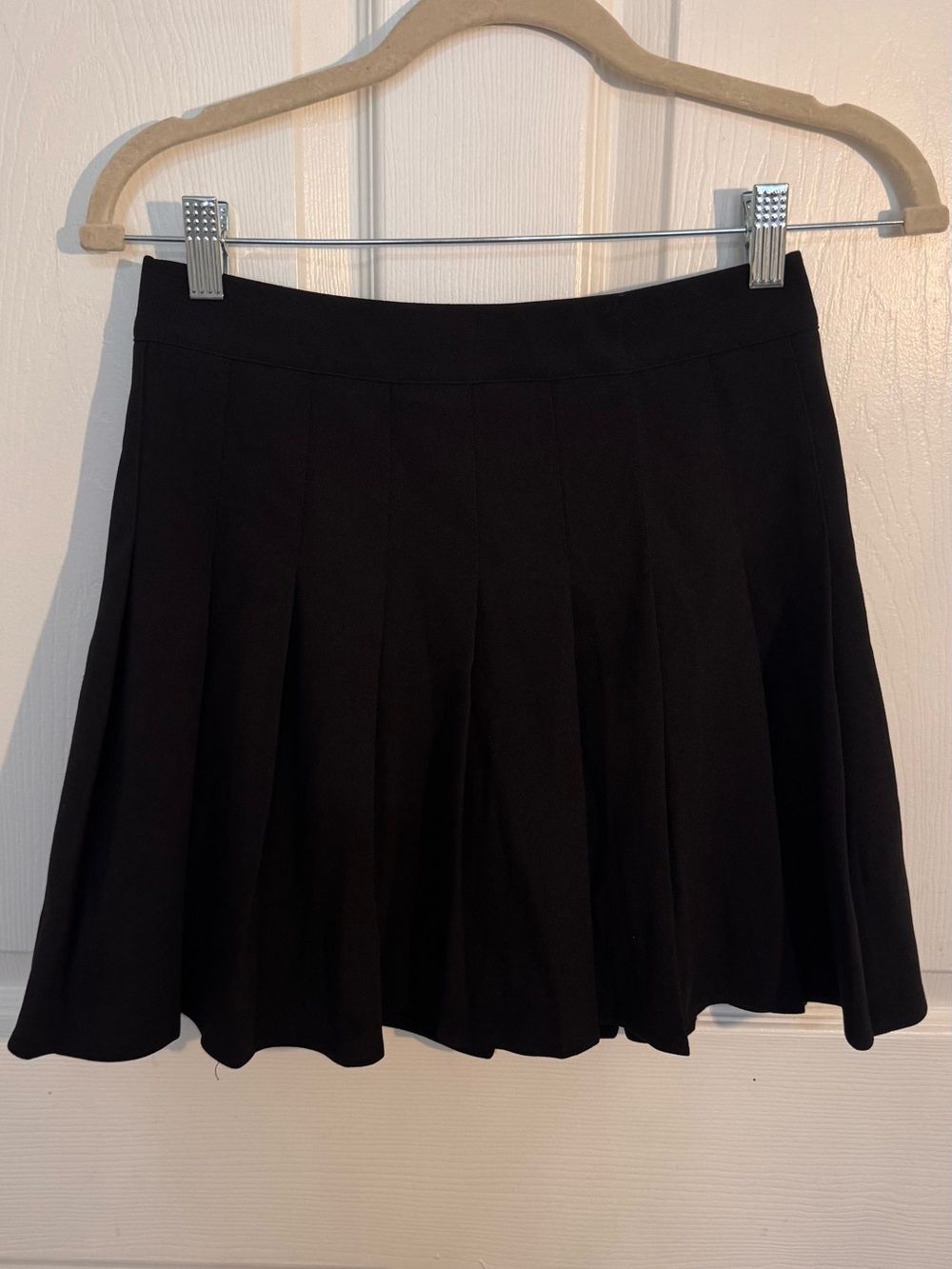 SHEIN Black Pleated Mini Skirt